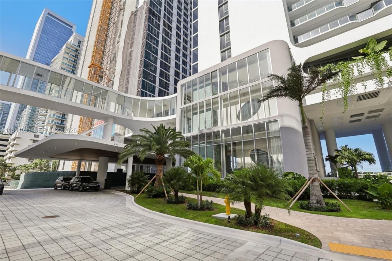 700 NE 24th St, Unit 806, Miami, FL 33137 Photo