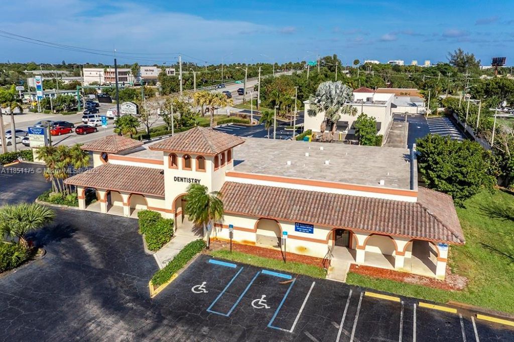 650 W Boynton Beach, Boynton Beach, FL 33426 Photo