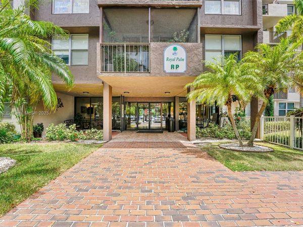 777 S Federal Hwy, Unit RP402, Pompano Beach, FL 33062