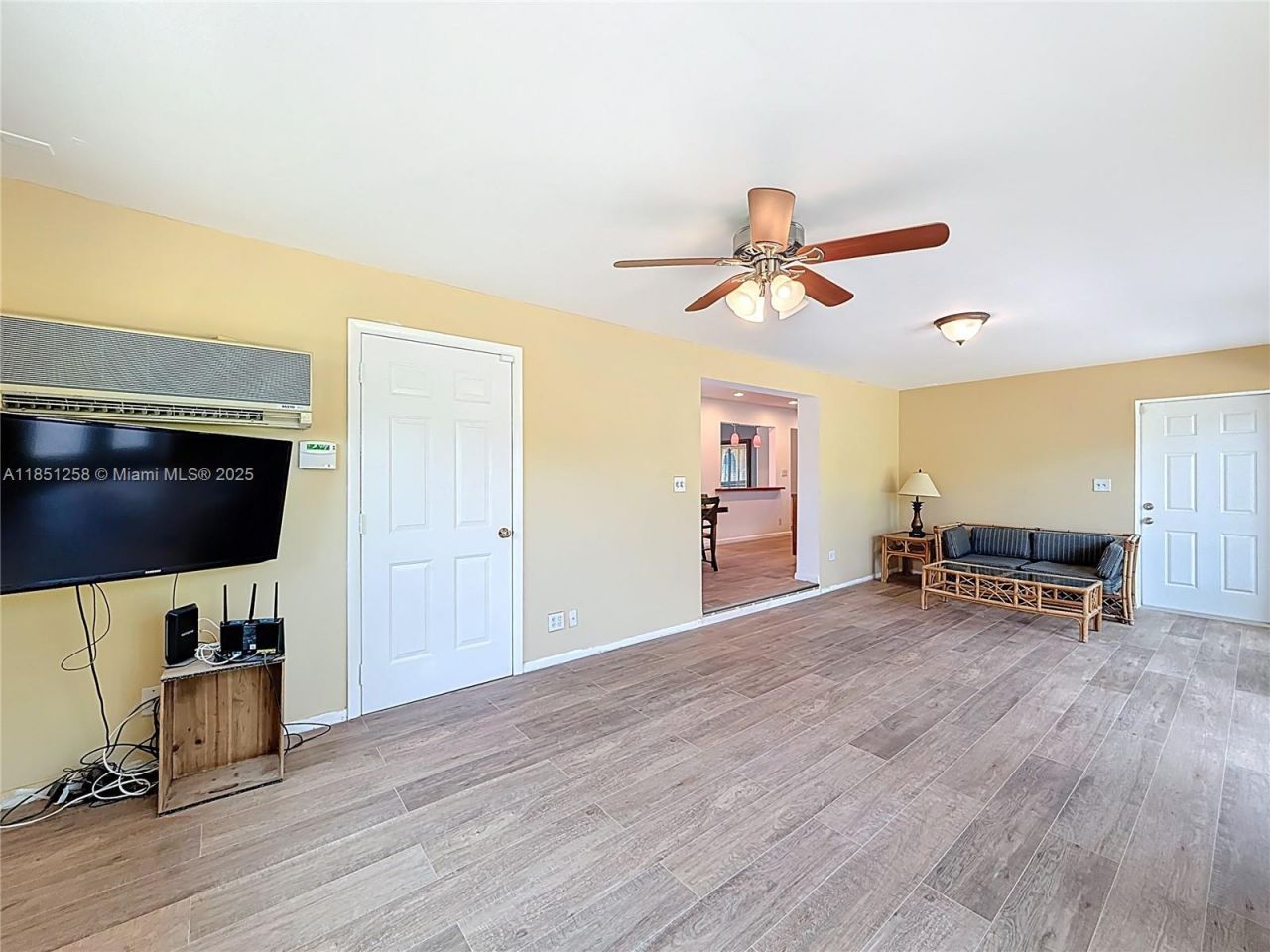 4911 NE 24th Ave, Lighthouse Point, FL 33064 Photo