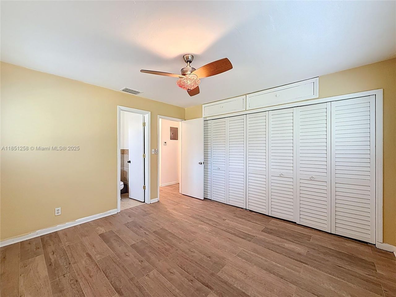 4911 NE 24th Ave, Lighthouse Point, FL 33064 Photo