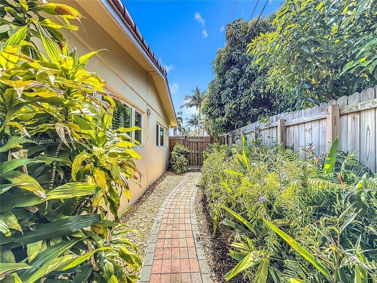 4911 NE 24th Ave, Lighthouse Point, FL 33064 Photo