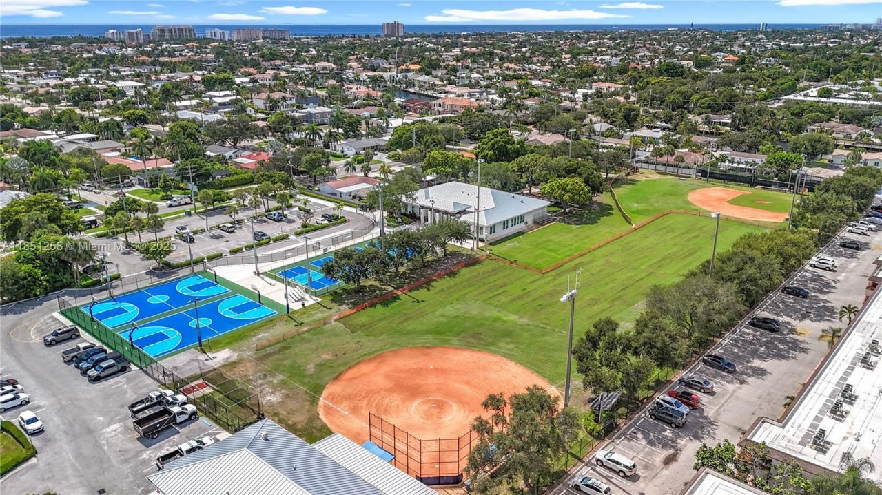 4911 NE 24th Ave, Lighthouse Point, FL 33064 Photo