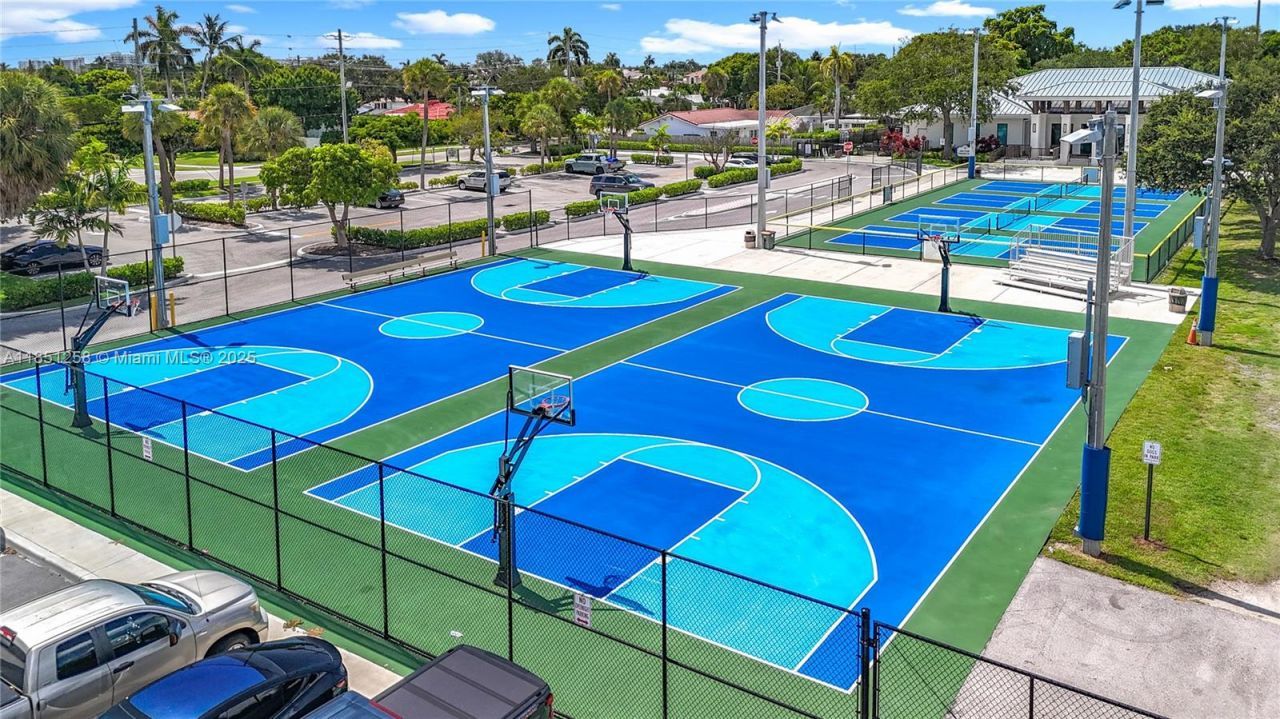 4911 NE 24th Ave, Lighthouse Point, FL 33064 Photo