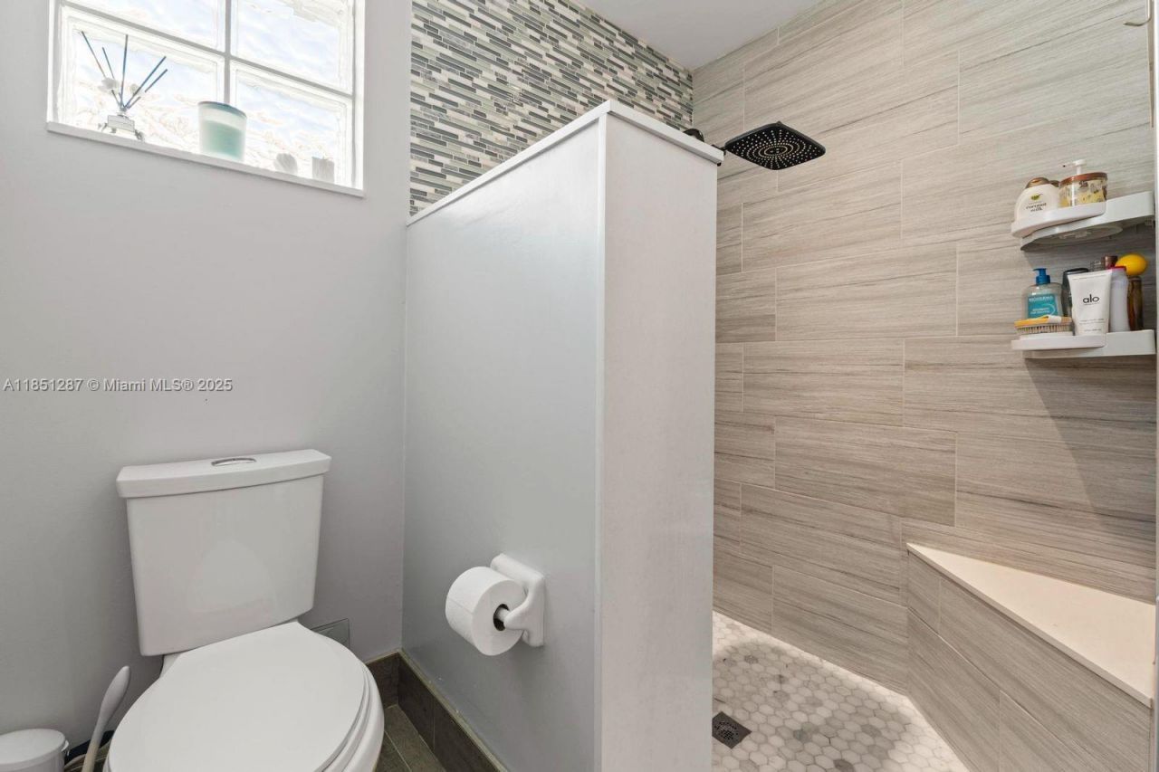 18266 NW 6th St, Pembroke Pines, FL 33029 Photo