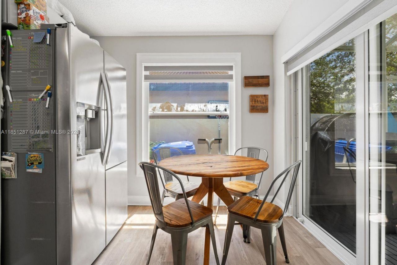 18266 NW 6th St, Pembroke Pines, FL 33029 Photo