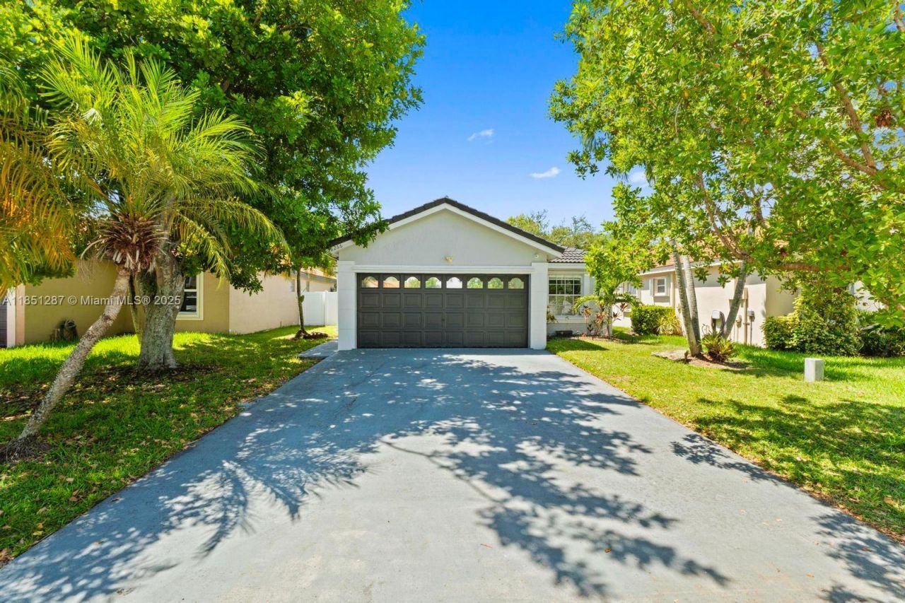 18266 NW 6th St, Pembroke Pines, FL 33029 Photo