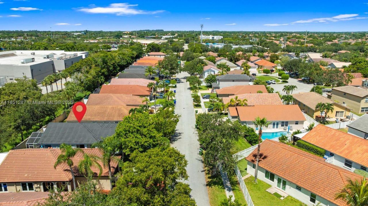 18266 NW 6th St, Pembroke Pines, FL 33029 Photo