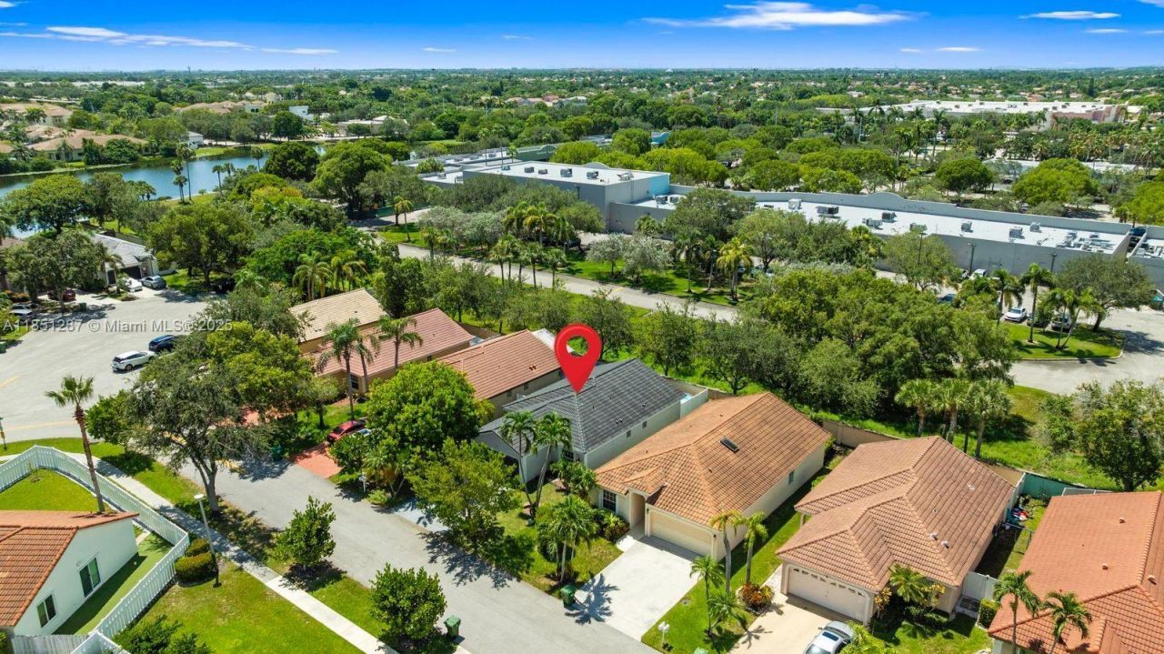 18266 NW 6th St, Pembroke Pines, FL 33029 Photo