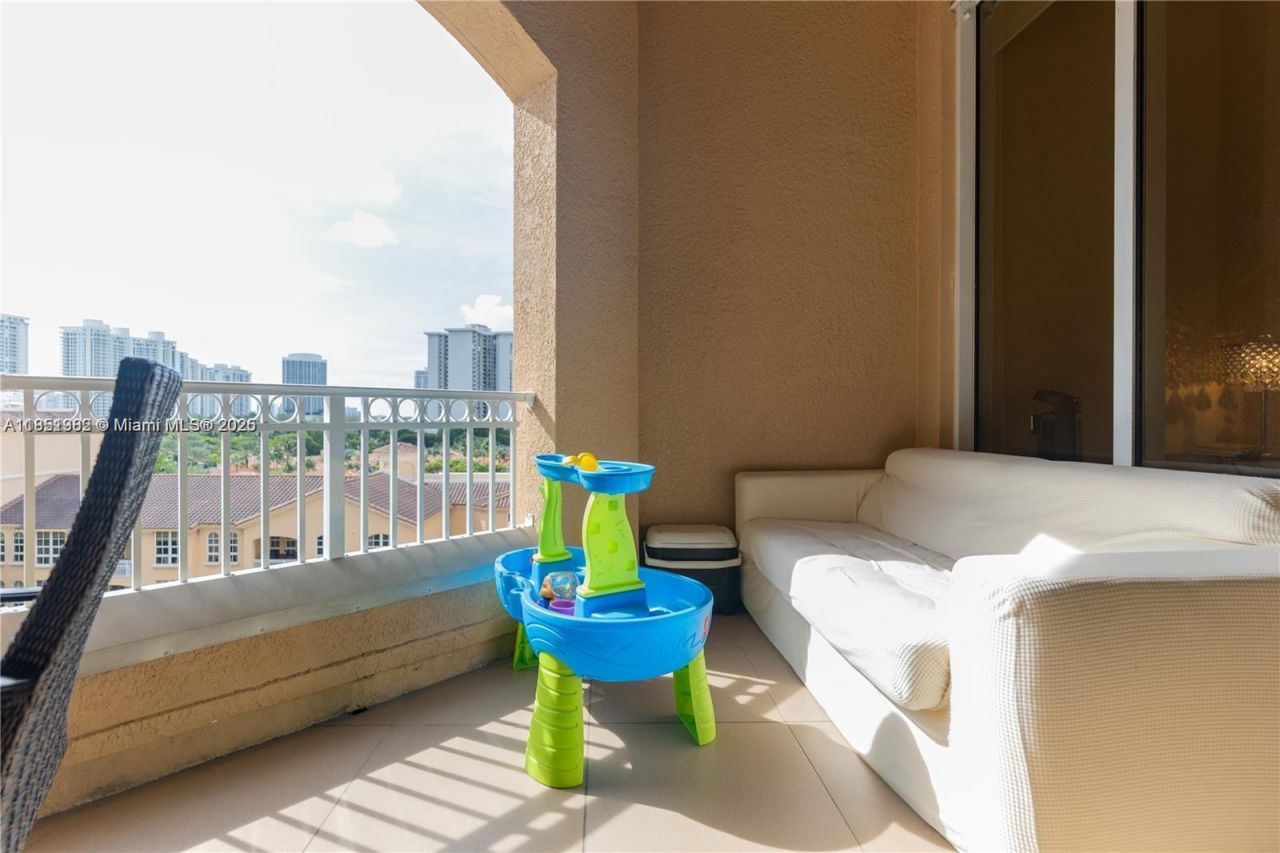 3001 NE 185th St, Unit 710, Aventura, FL 33180 Photo
