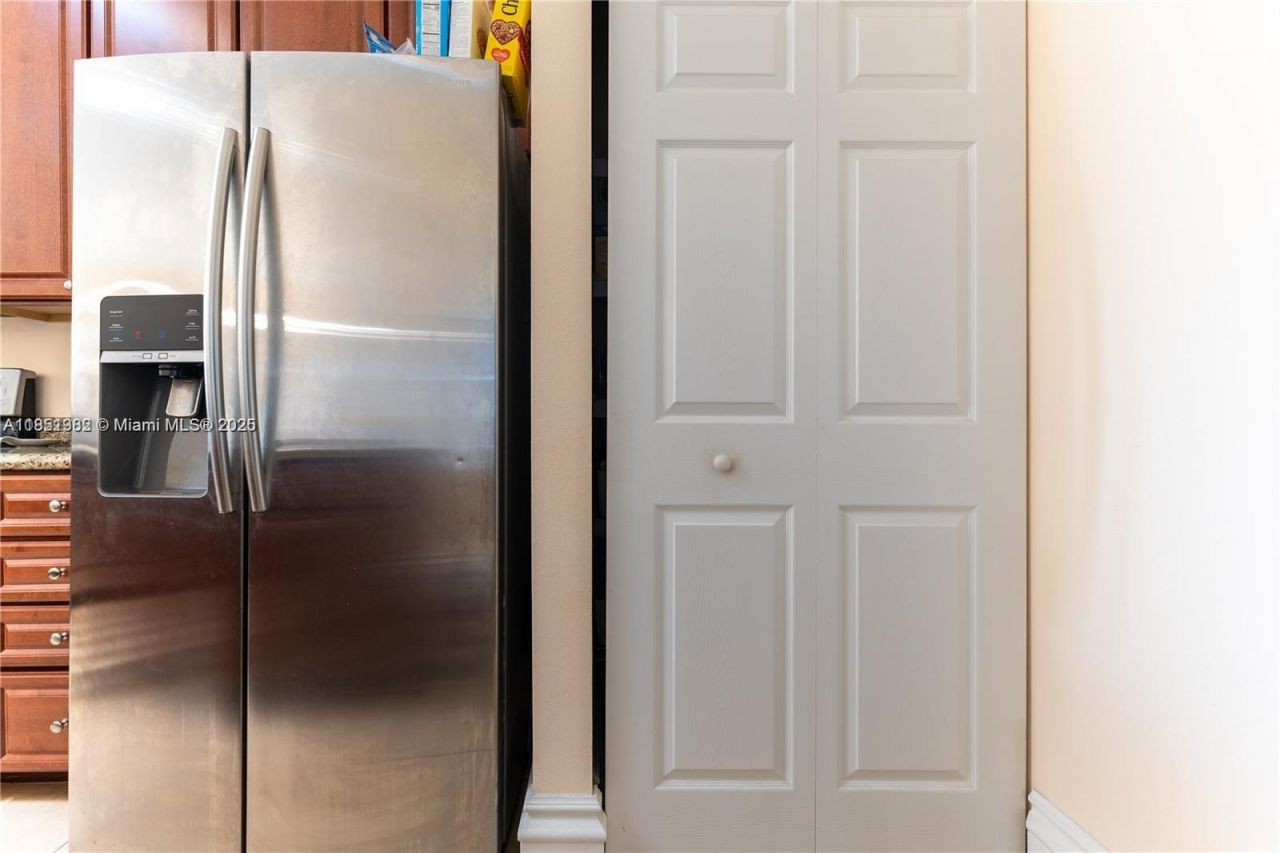 3001 NE 185th St, Unit 710, Aventura, FL 33180 Photo