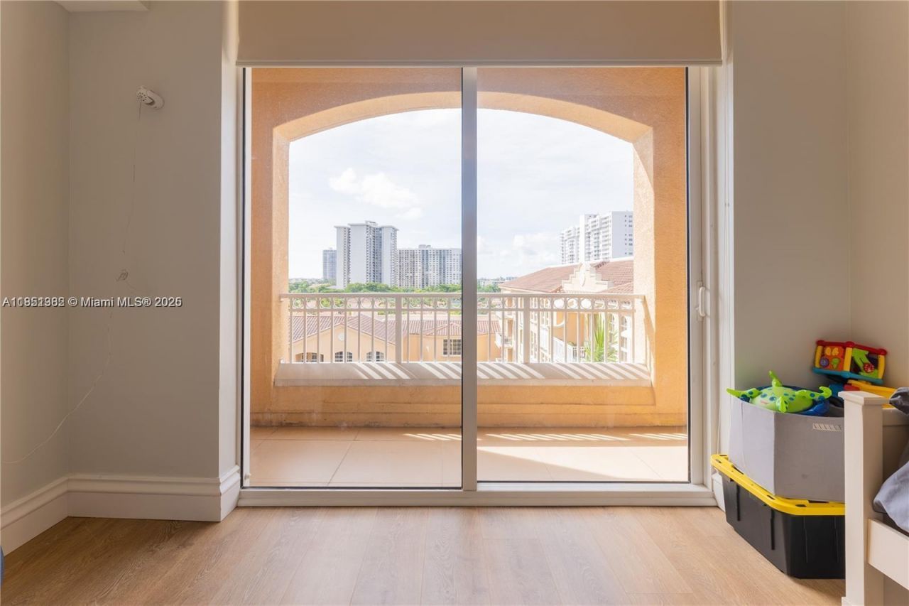 3001 NE 185th St, Unit 710, Aventura, FL 33180 Photo