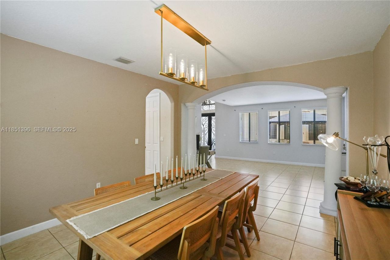 7714 SW 193rd St, Cutler Bay, FL 33157 Photo