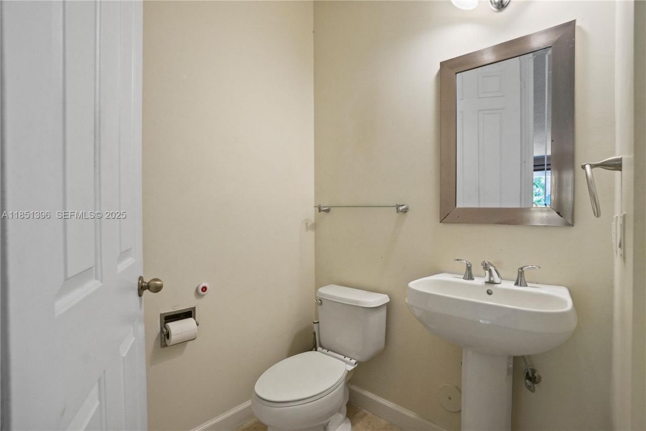 7714 SW 193rd St, Cutler Bay, FL 33157 Photo