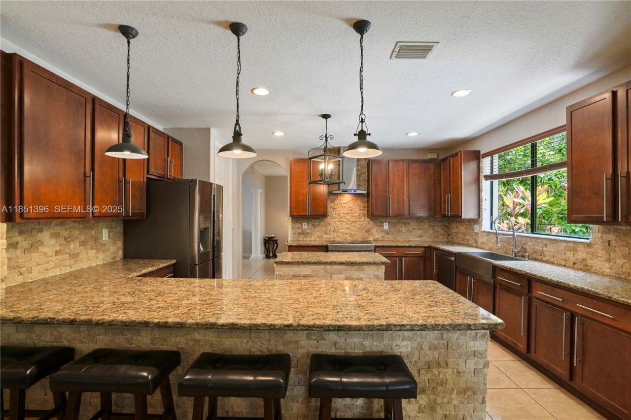 7714 SW 193rd St, Cutler Bay, FL 33157 Photo