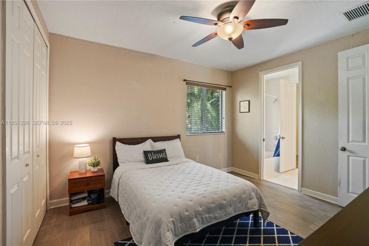 7714 SW 193rd St, Cutler Bay, FL 33157 Photo