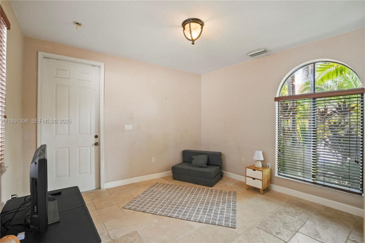 7714 SW 193rd St, Cutler Bay, FL 33157 Photo