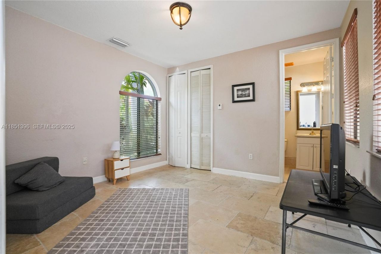 7714 SW 193rd St, Cutler Bay, FL 33157 Photo