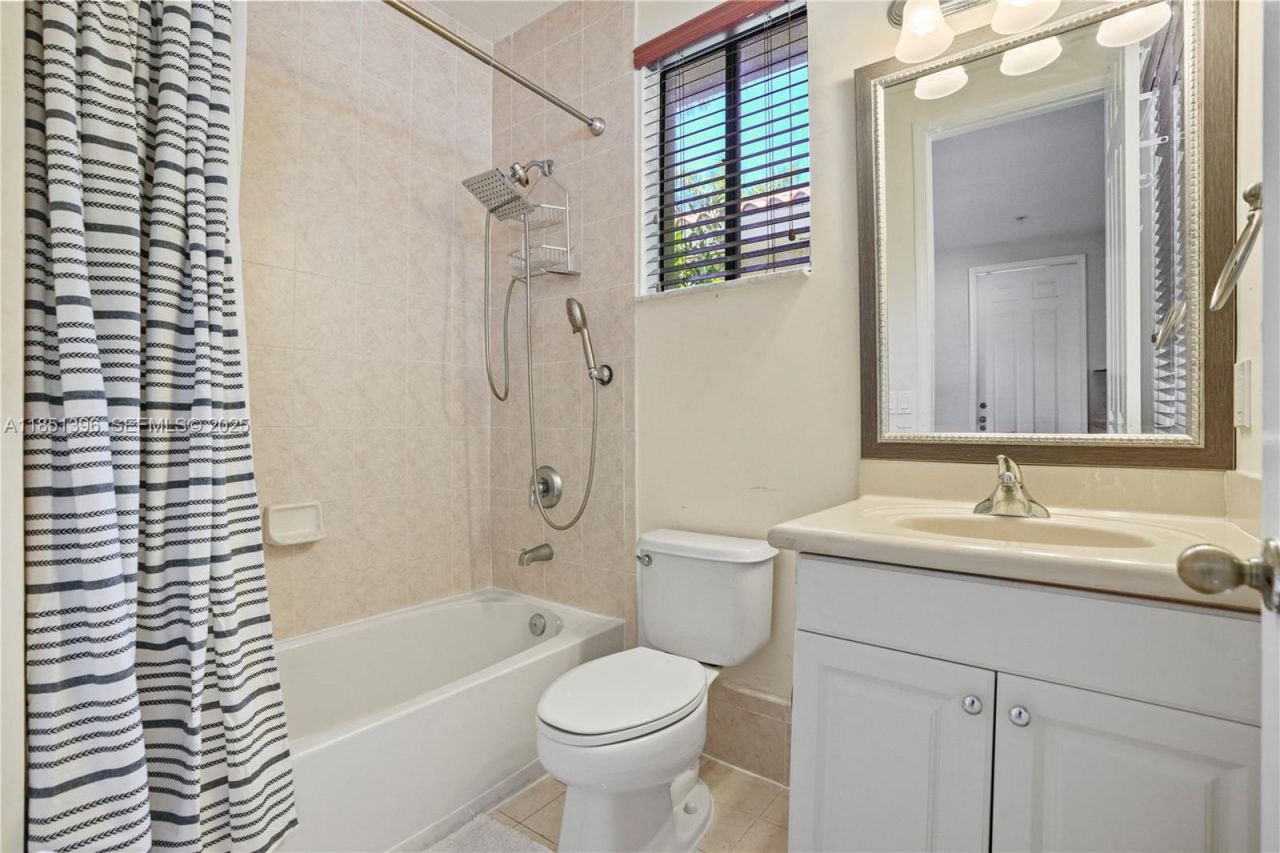 7714 SW 193rd St, Cutler Bay, FL 33157 Photo