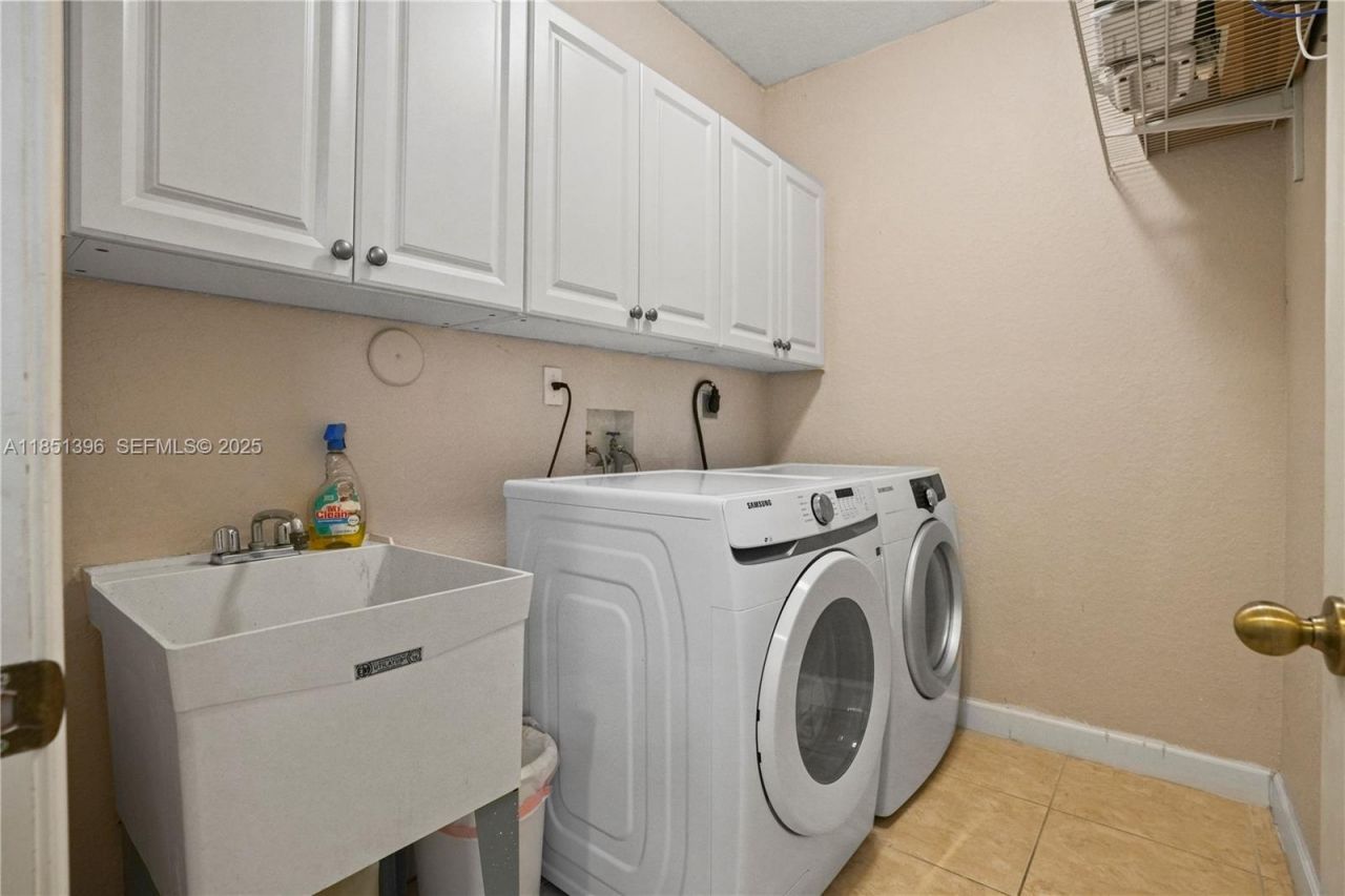 7714 SW 193rd St, Cutler Bay, FL 33157 Photo