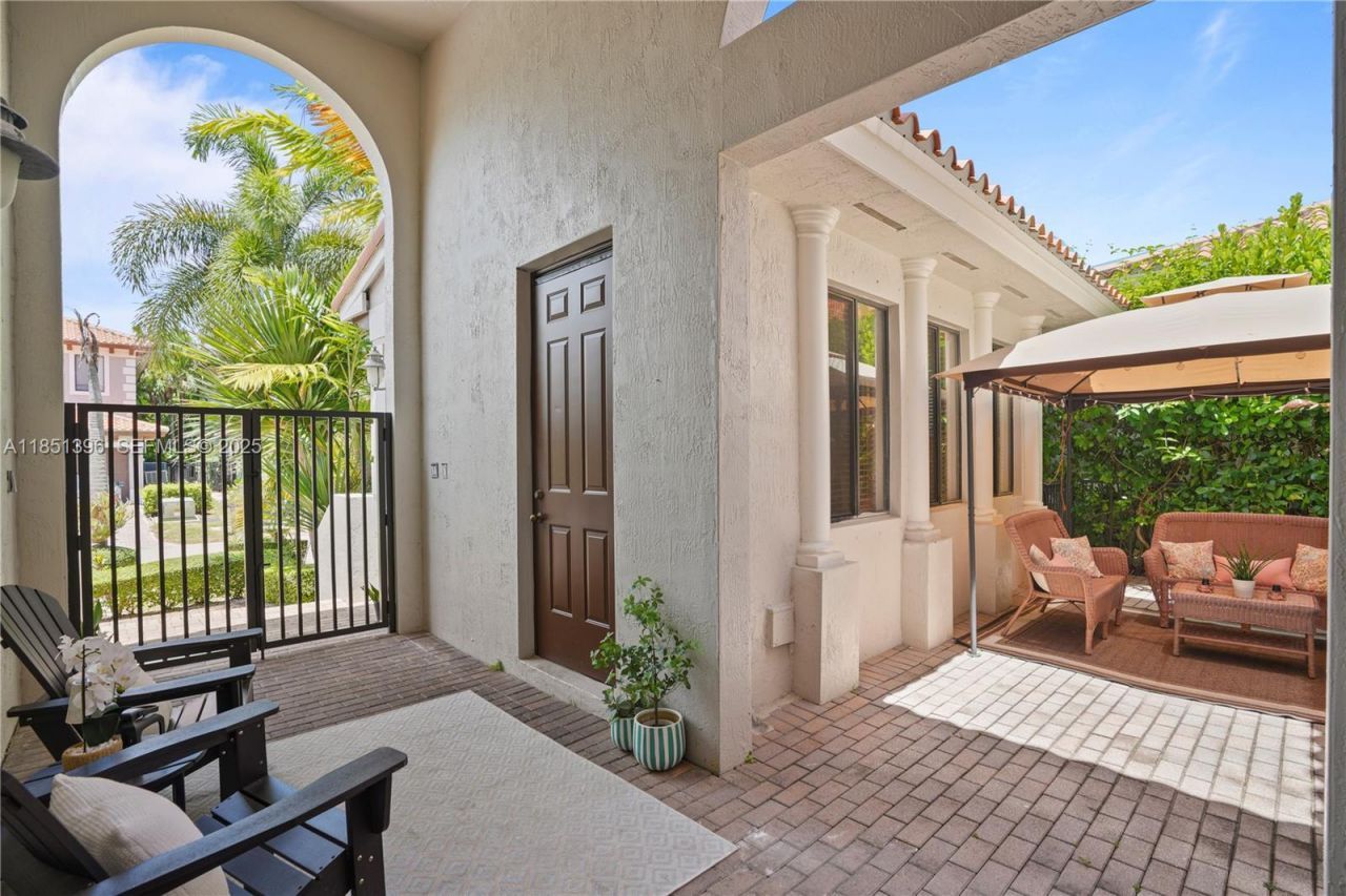 7714 SW 193rd St, Cutler Bay, FL 33157 Photo