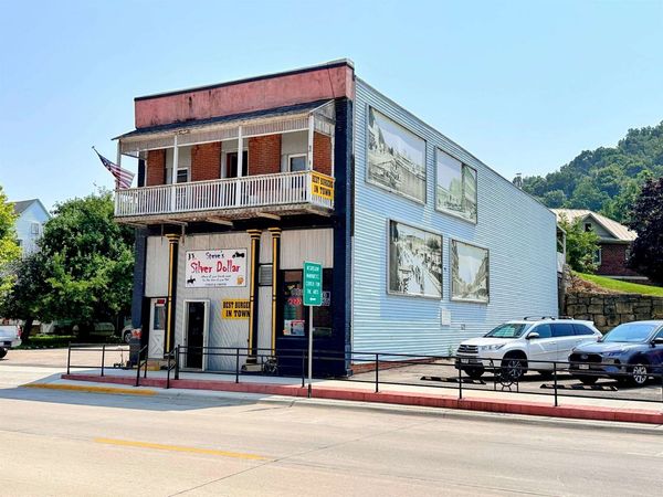 229 Main Street, McGregor, IA 52157