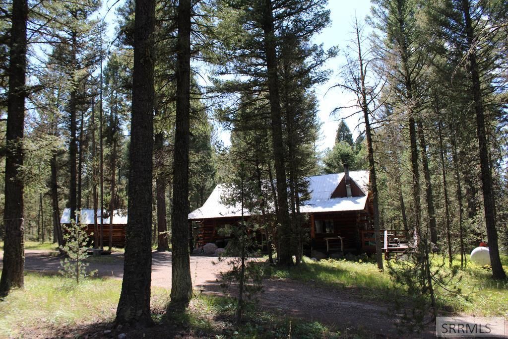 2774 NE Sage Hen Rd, Island Park, ID 83429 Main Photo