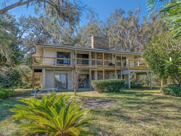 97578 PIRATES POINT Road, Yulee, FL 32097