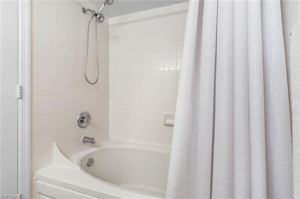 8920 Colonnades Ct E, Unit 524, Bonita Springs, FL 34135 Photo