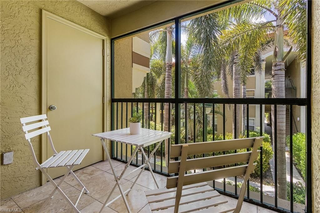 8920 Colonnades Ct E, Unit 524, Bonita Springs, FL 34135 Photo