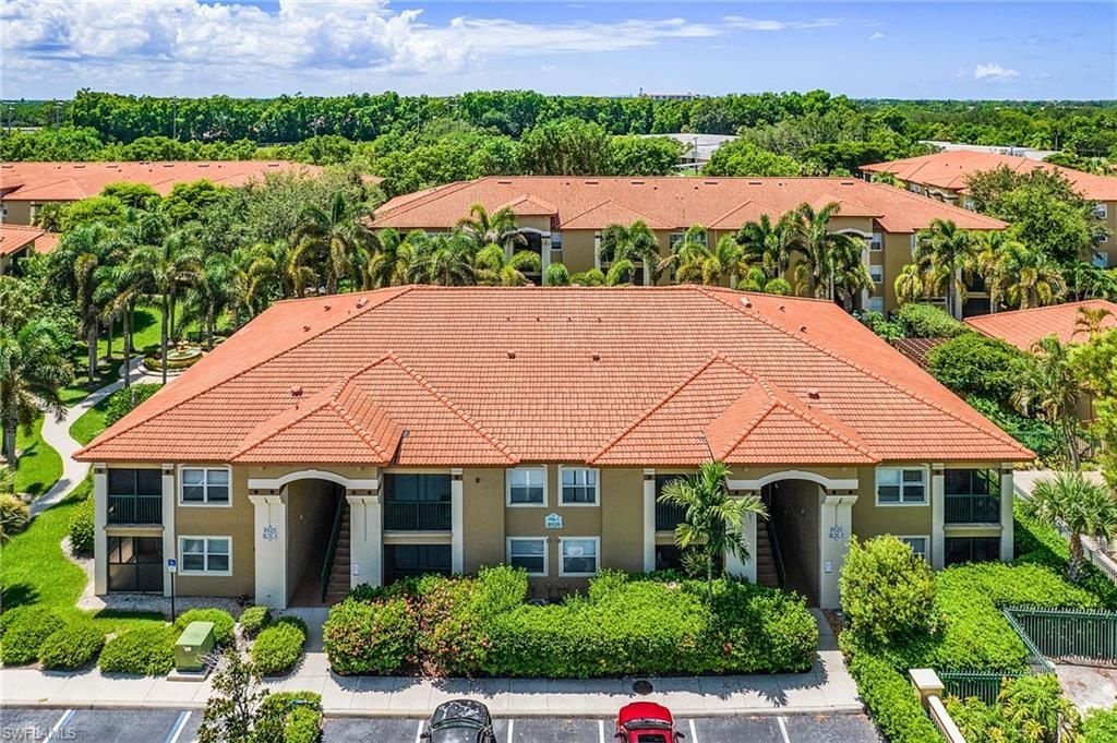 8920 Colonnades Ct E, Unit 524, Bonita Springs, FL 34135 Photo