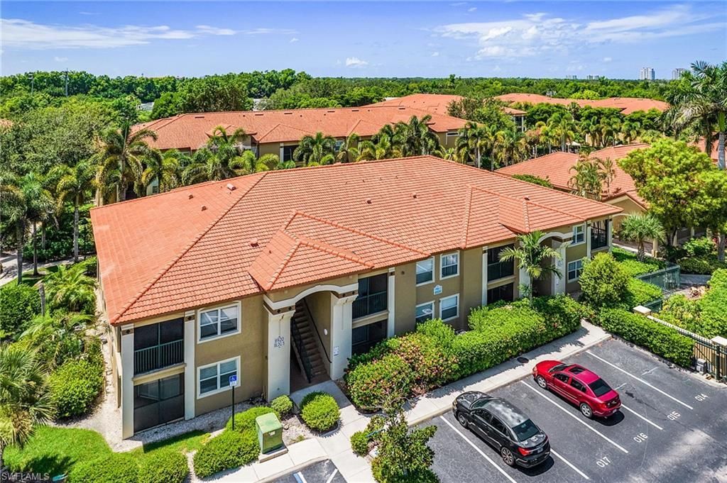 8920 Colonnades Ct E, Unit 524, Bonita Springs, FL 34135 Photo