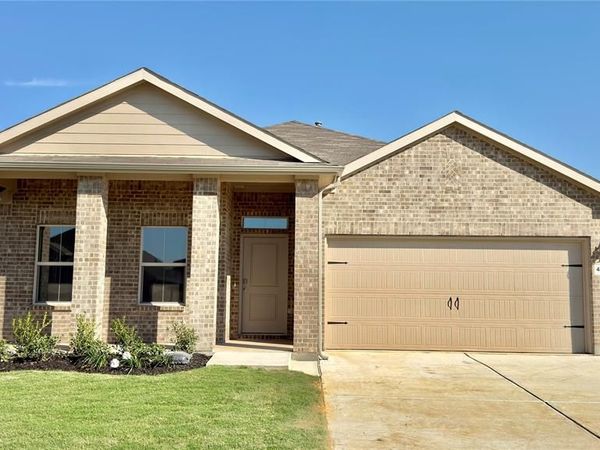 4372 MILL STREAM Lane, Fort Worth, TX 76036