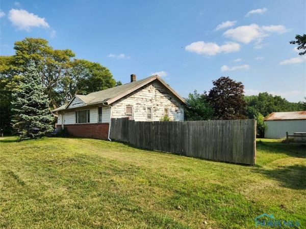 8535 Airport Highway, Holland, OH 43528