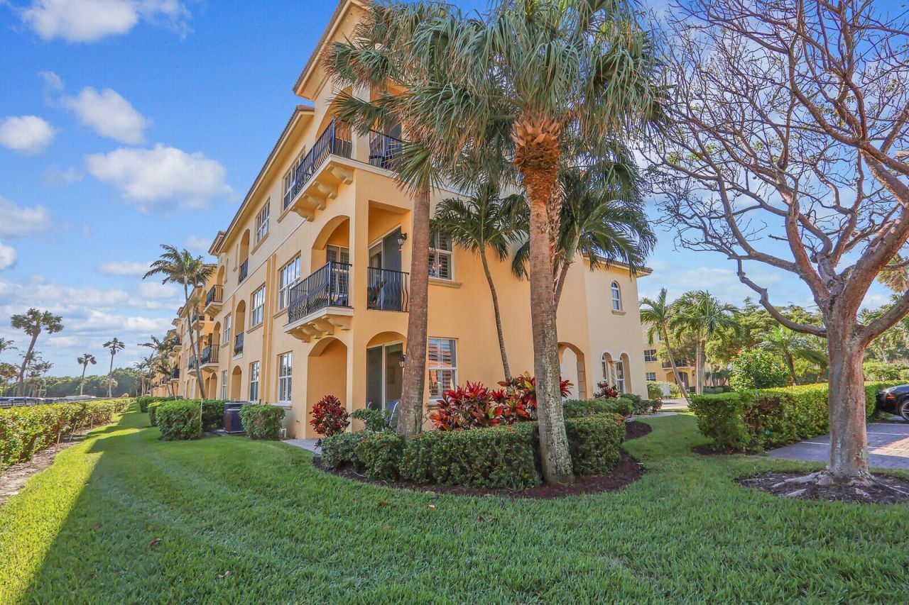 264 Ocean Bay Drive, Jensen Beach, FL 34957 Photo
