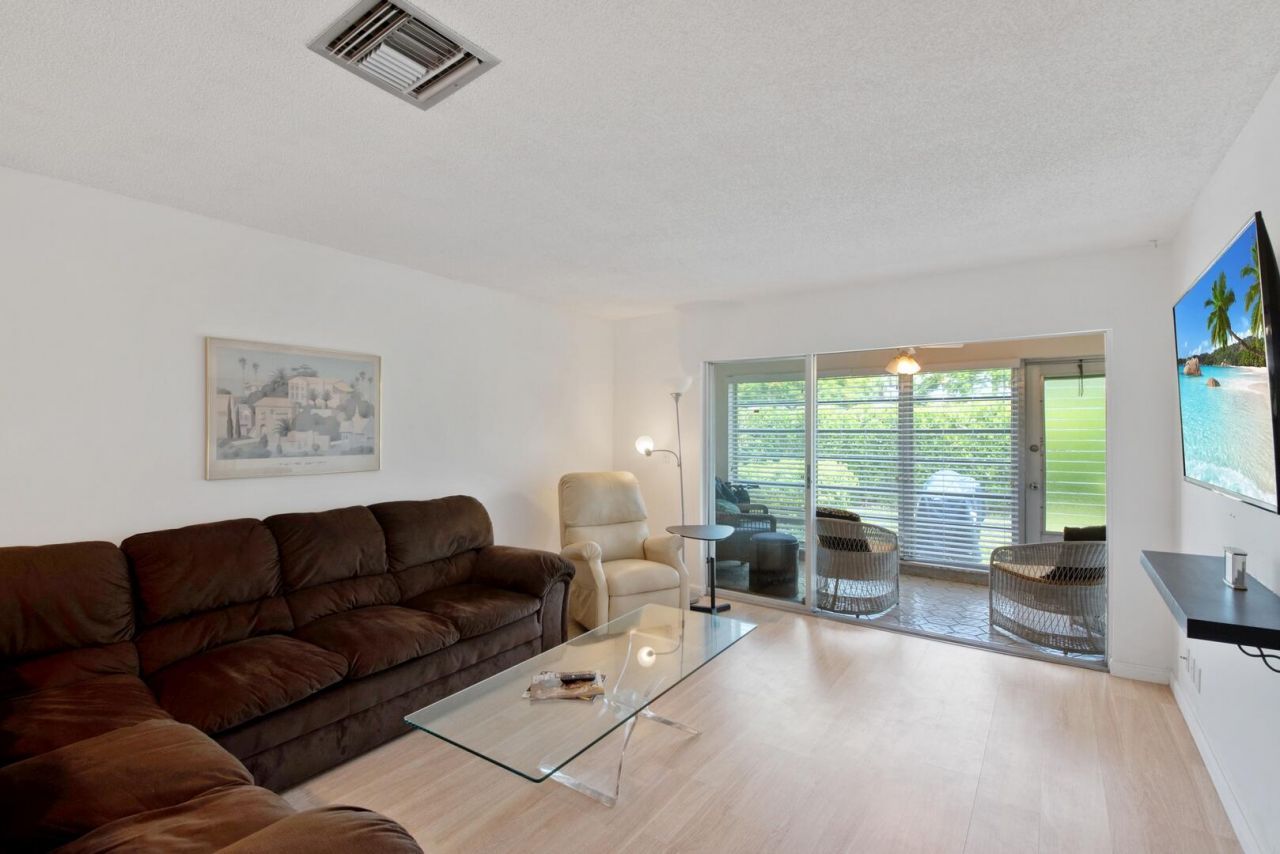 13670 Via Flora, Unit B, Delray Beach, FL 33484 Photo