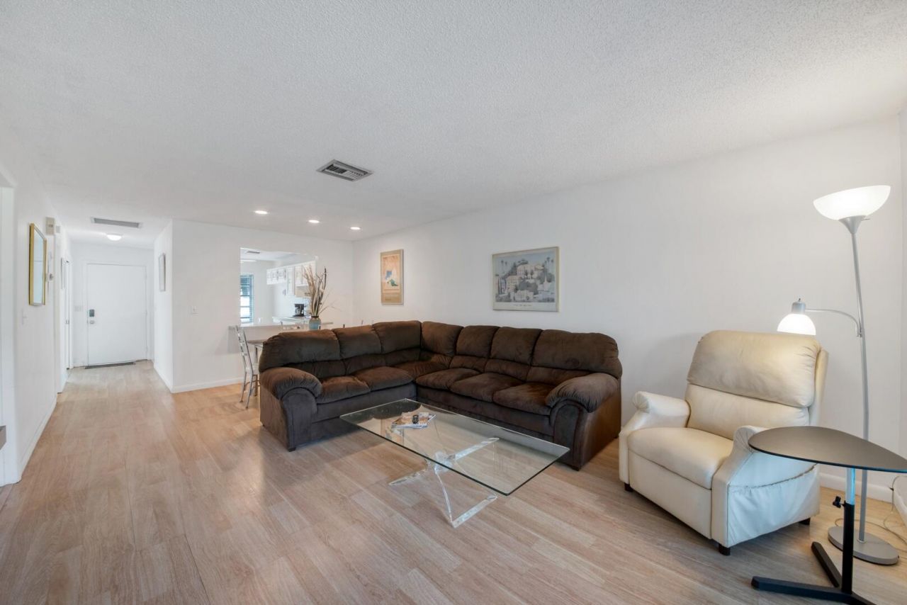 13670 Via Flora, Unit B, Delray Beach, FL 33484 Photo