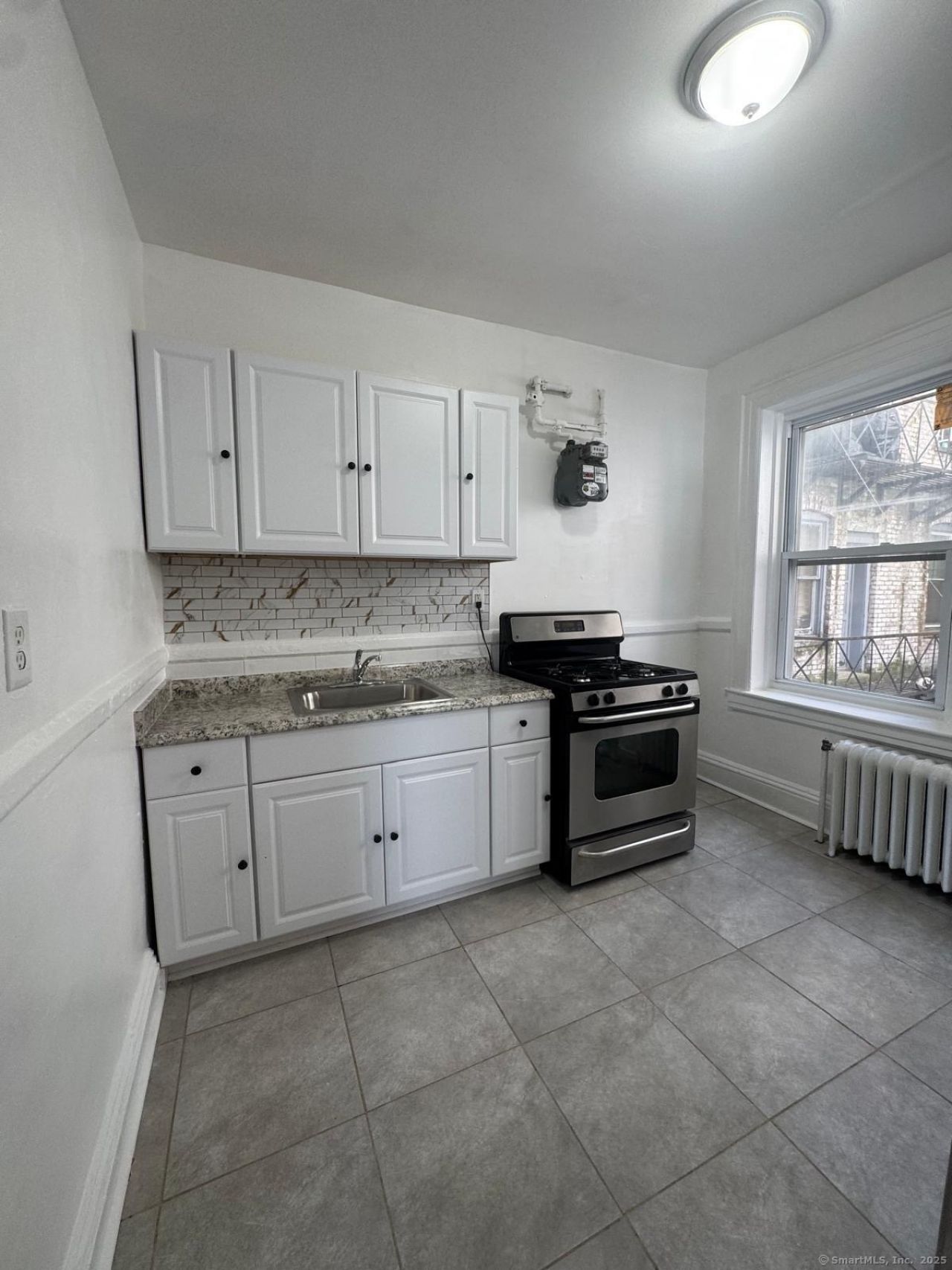 785 Hancock, Unit 8, Bridgeport, CT 06605 Main Photo