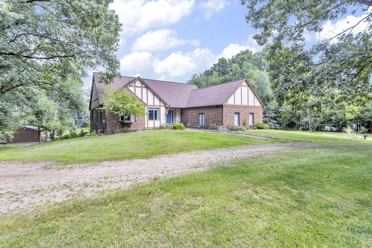 19272 Sandborn Road, Manchester, MI 48158 Main Photo