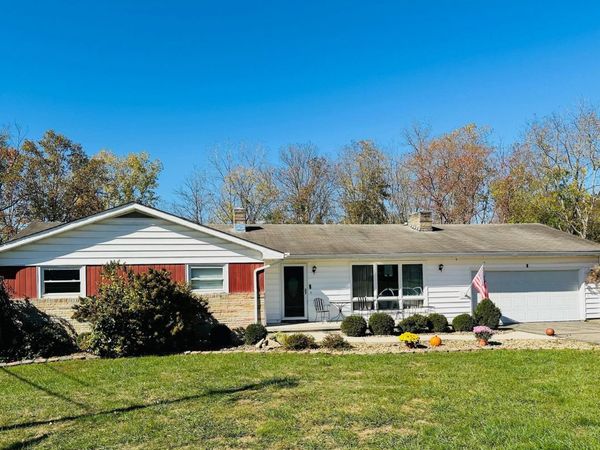 1155 Griffiths Drive , Zanesville, OH 43701