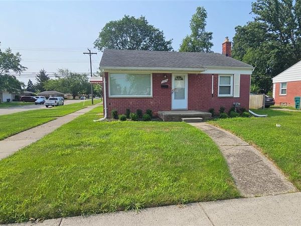 16894 Toepfer Drive, Eastpointe, MI 48021