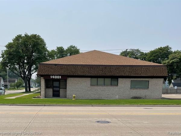 14001 W 11 Mile Road, Oak Park, MI 48237