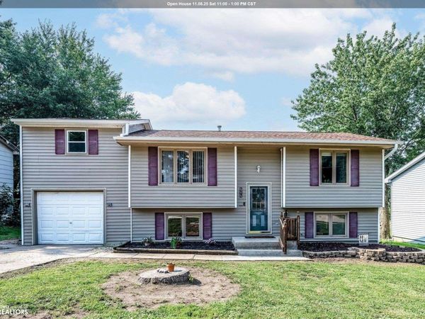 707 N Arlington Street, Audubon, IA 50025