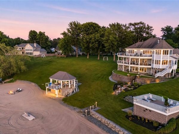 4673 Brooksdale Road, Mentor, OH 44060