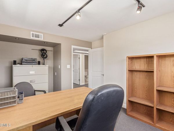 8545 N BLACK CANYON Highway, Phoenix, AZ 85021