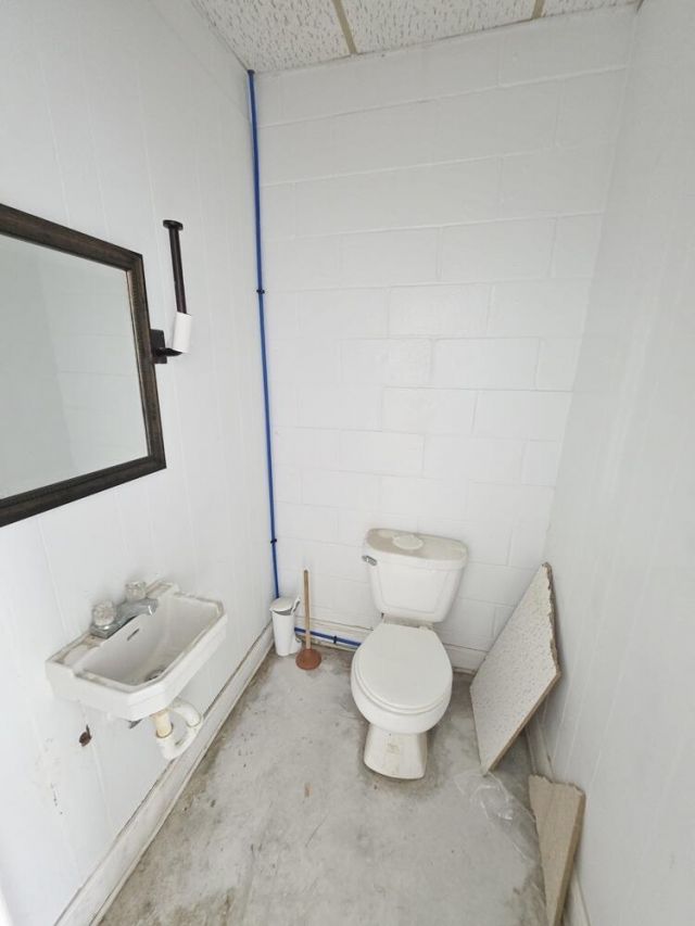 8626 Old State Road Photo 5
