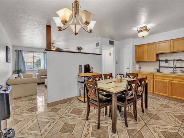 6516 W CHEERY LYNN Road, Phoenix, AZ 85033