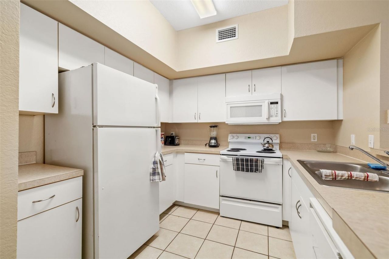 4142 Central Sarasota Parkway, Unit 1415, Sarasota, FL 34238 Photo