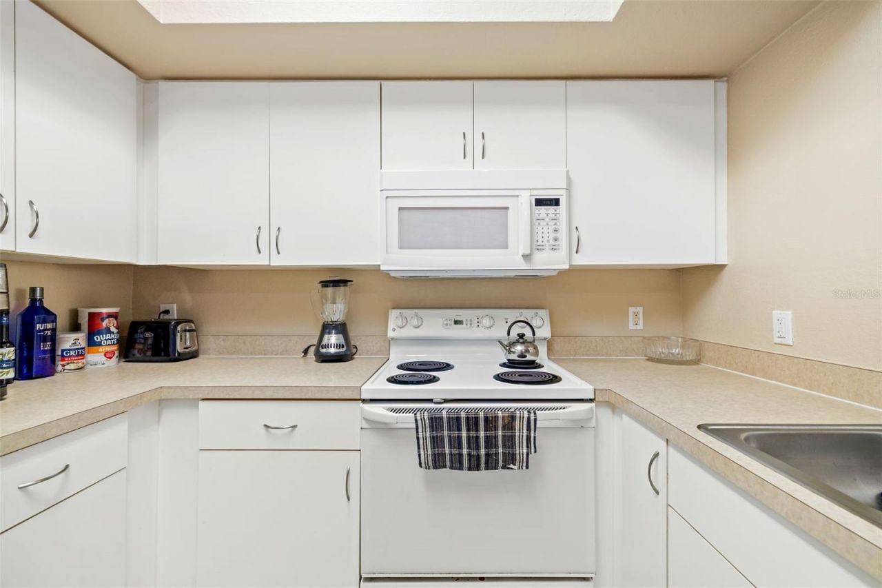 4142 Central Sarasota Parkway, Unit 1415, Sarasota, FL 34238 Photo