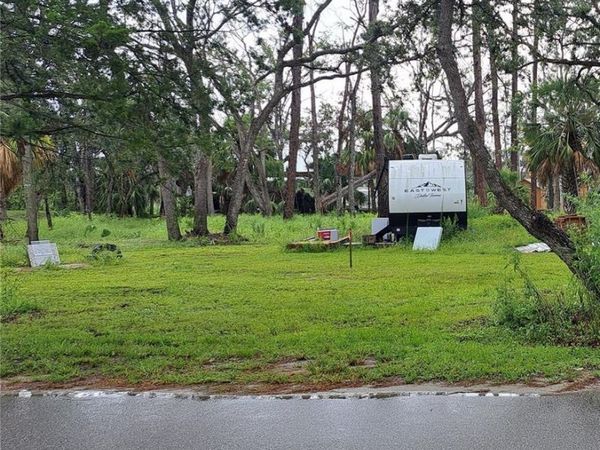 401 W 1ST STREET NW, Unit Lot #3, STEINHATCHEE, FL 32359